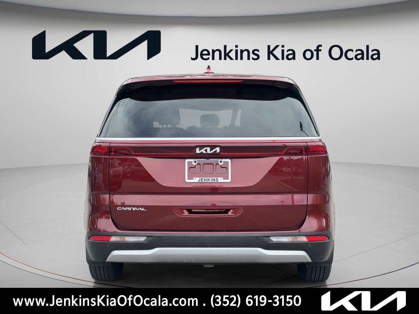 Used 2024 Kia Carnival LX FWD image 4