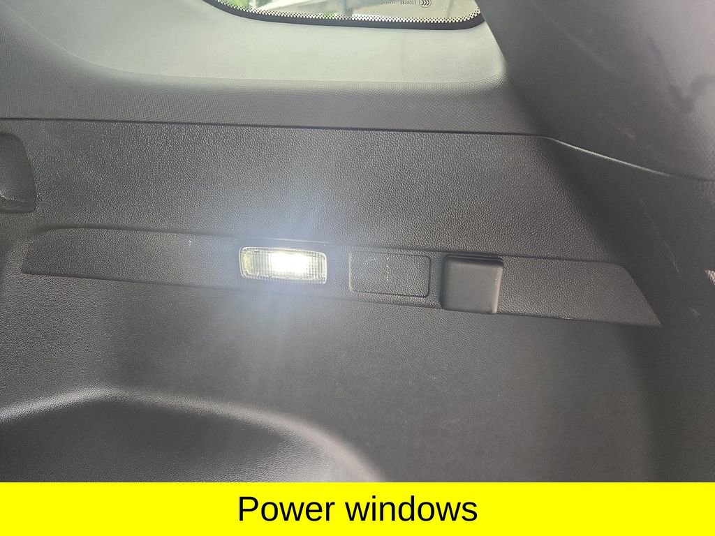 Used 2025 Chevrolet Equinox LT FWD image 25