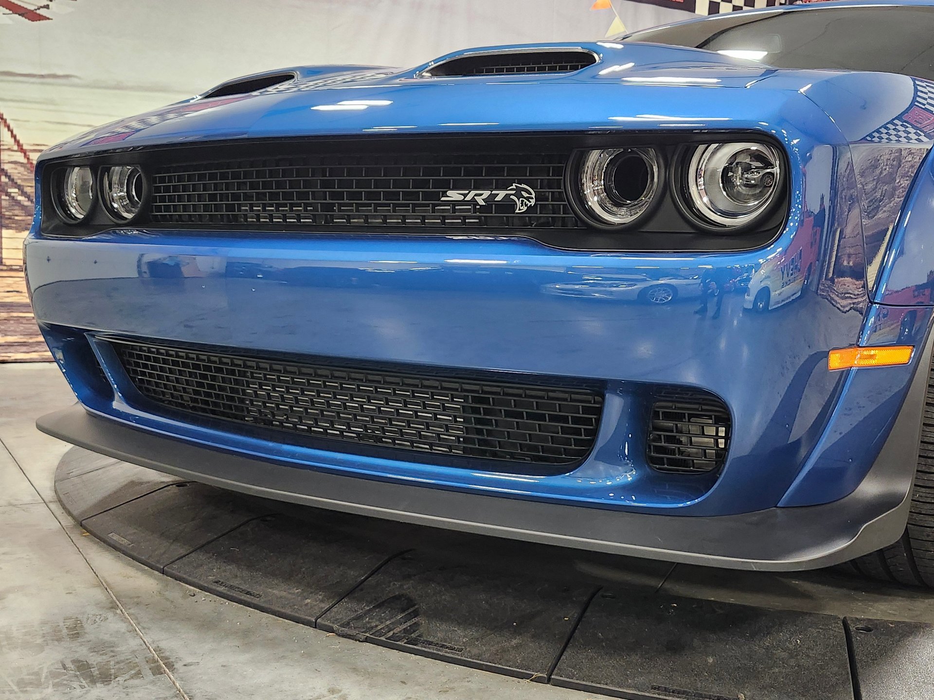 Used 2022 Dodge Challenger SRT Hellcat RWD image 7
