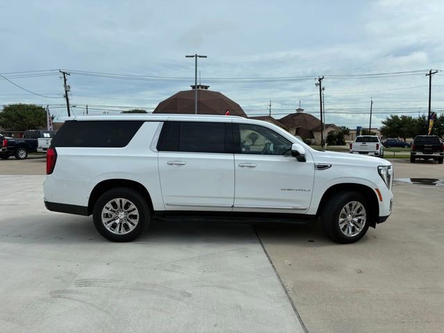 Used 2025 GMC Yukon XL Denali AWD/4WD image 2