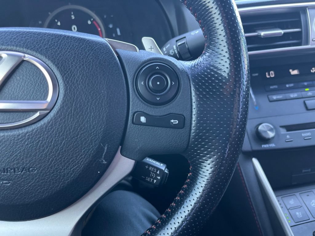 Used 2016 Lexus IS 200t RWD image 17