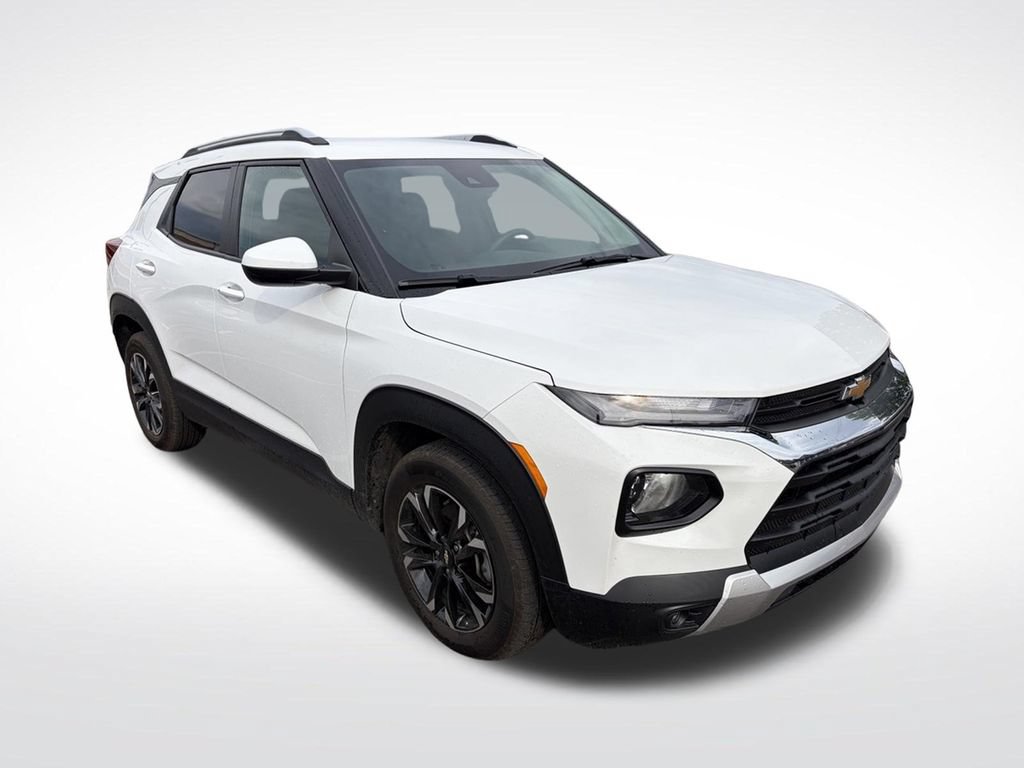Used 2023 Chevrolet TrailBlazer LT w/ Convenience Package AWD/4WD image 9
