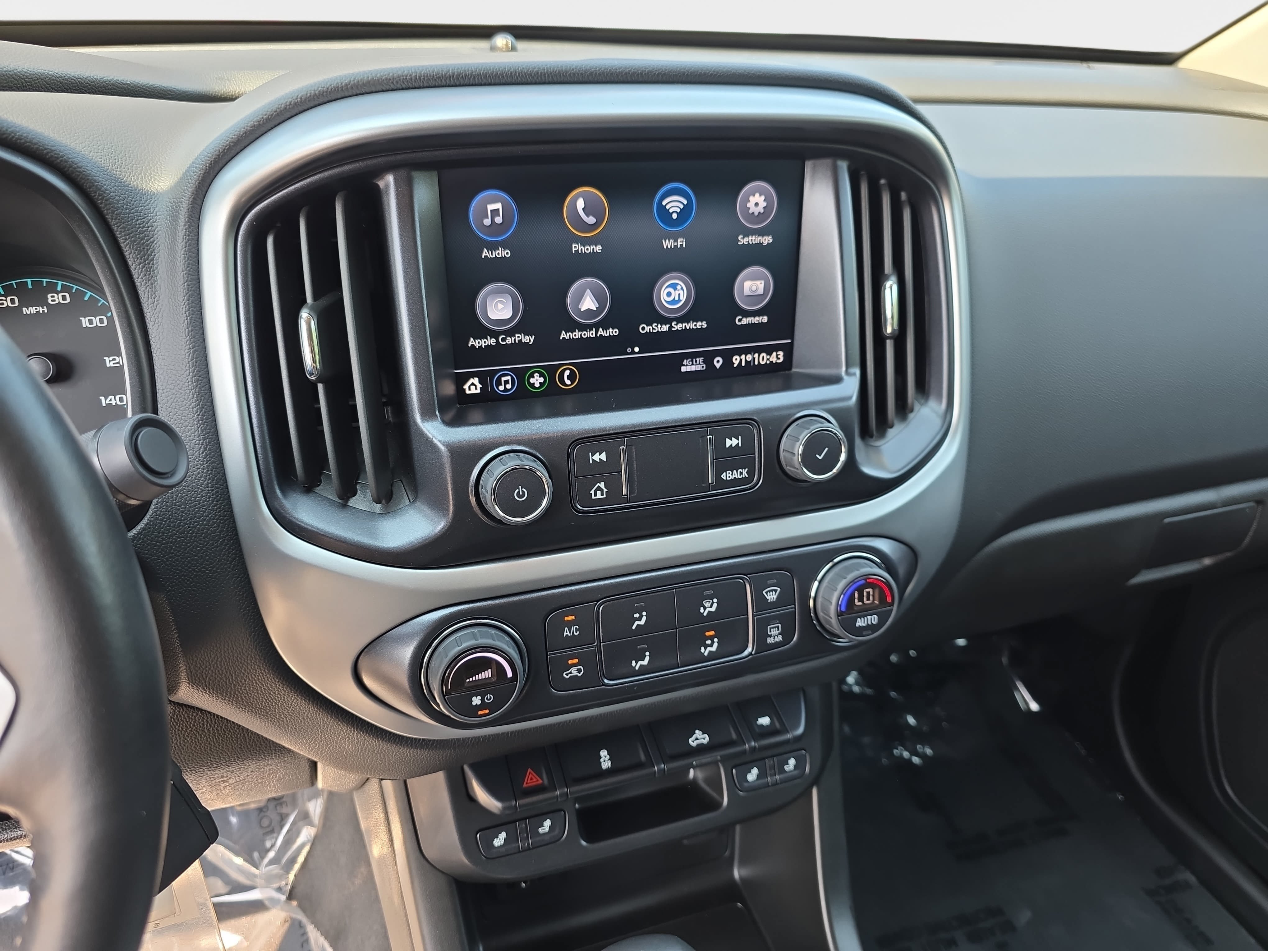 Used 2022 Chevrolet Colorado LT w/ Luxury Package RWD image 17