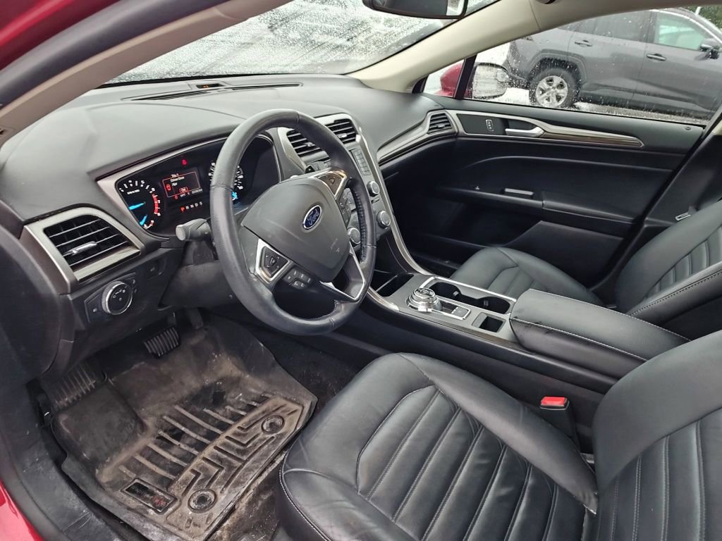 Used 2017 Ford Fusion SE AWD/4WD image 7