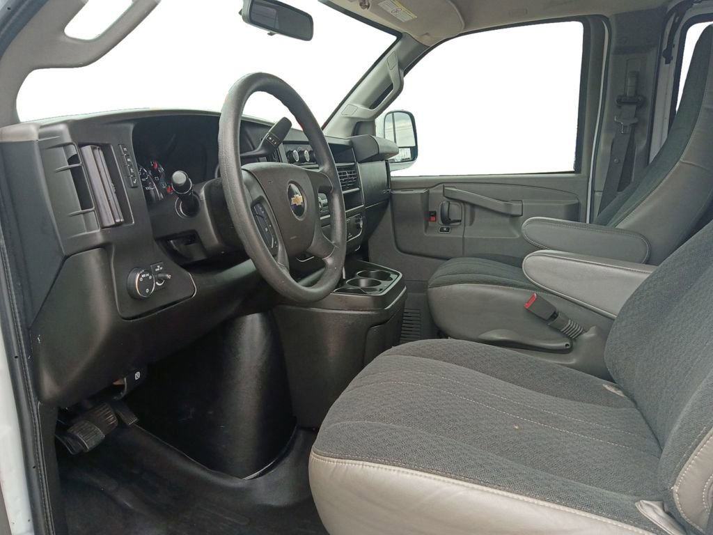 Used 2021 Chevrolet Express 2500 w/ Driver Convenience Package image 19