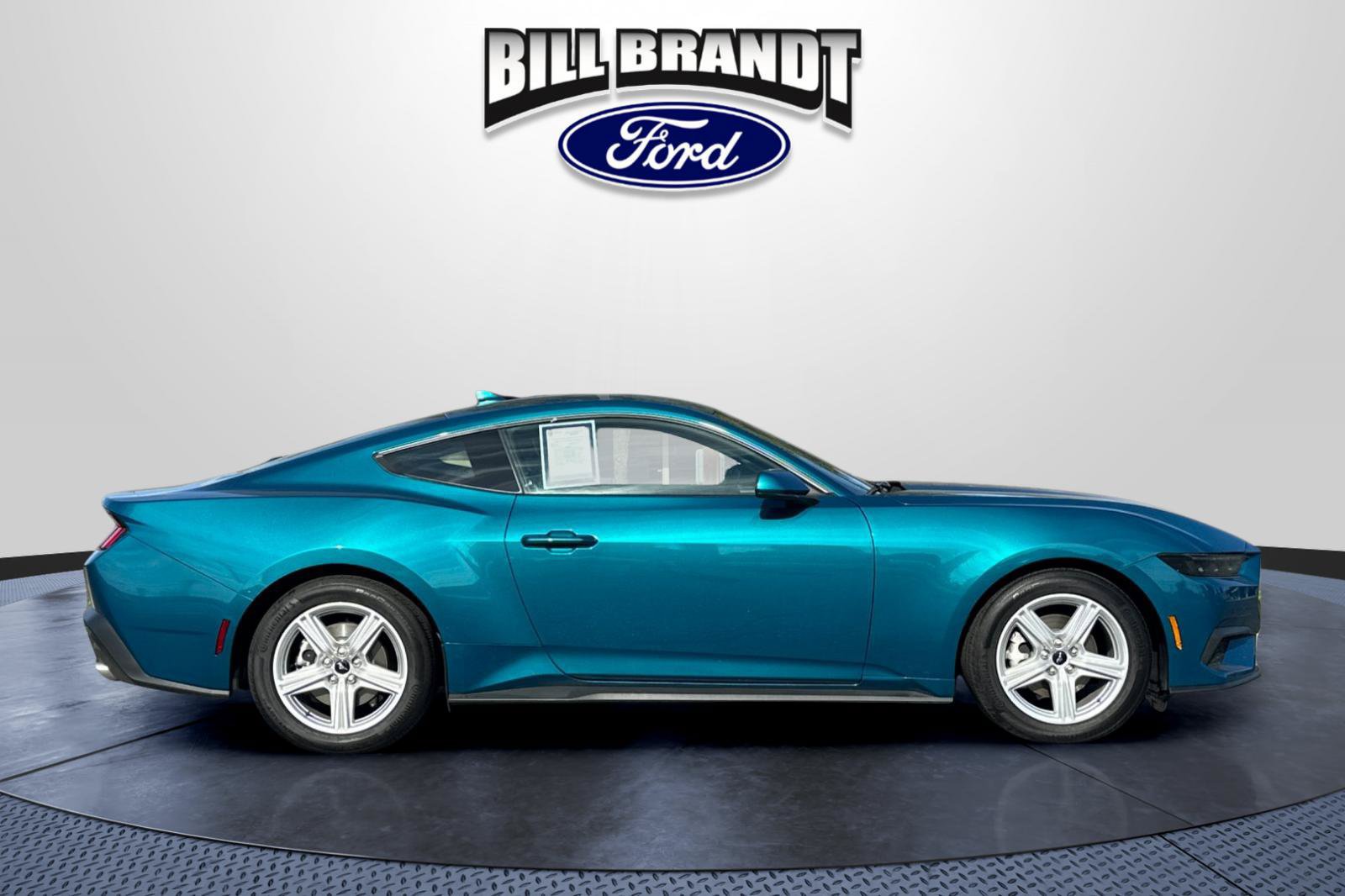 Used 2026 Ford Mustang Coupe RWD image 2