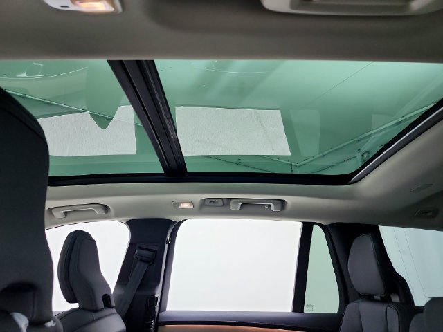 New 2026 Volvo XC90 B6 Plus w/ Protection Package AWD/4WD image 22