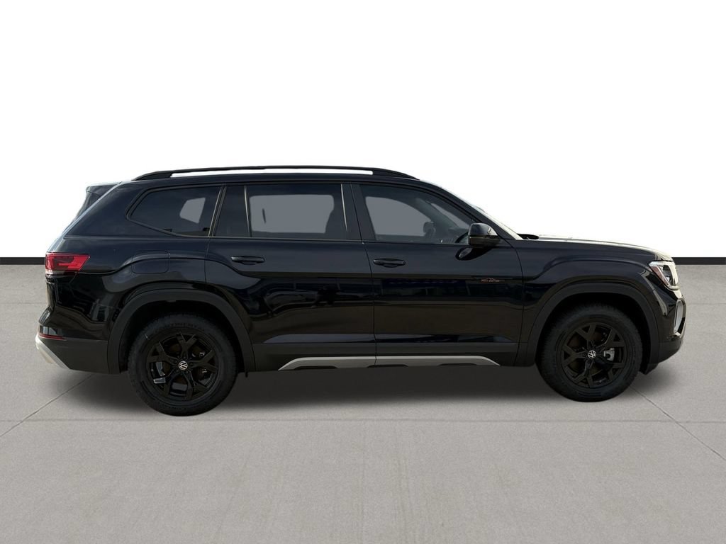 Used 2024 Volkswagen Atlas Peak Edition SEL AWD/4WD image 4