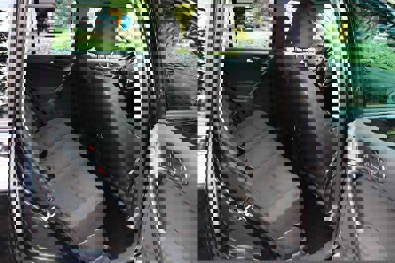 Used 2013 Volkswagen Tiguan S image 6