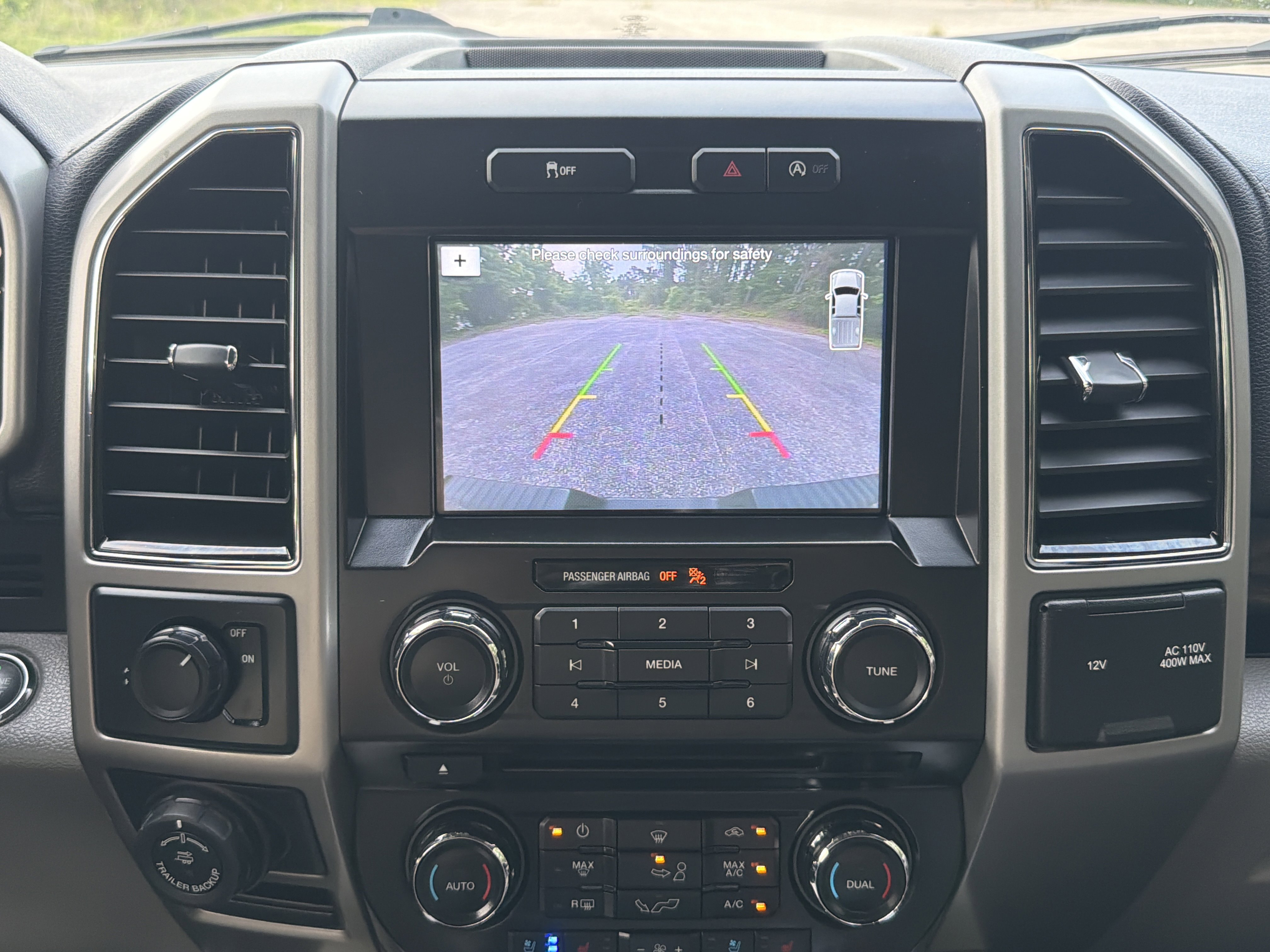 Used 2018 Ford F150 Lariat RWD image 9