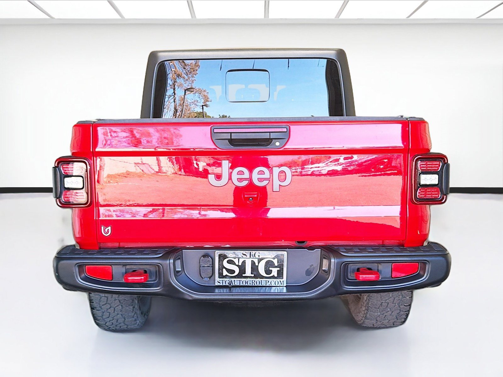 Used 2021 Jeep Gladiator Rubicon AWD/4WD image 5