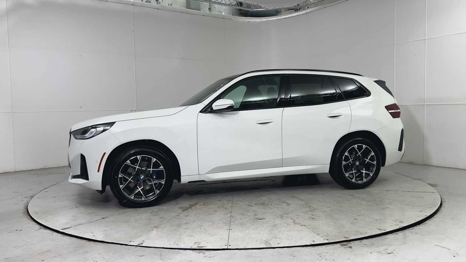 New 2026 BMW X3 xDrive30 w/ Premium Package image 5