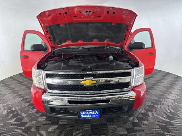 Used 2010 Chevrolet Silverado 1500 LT w/ Interior Plus Package AWD/4WD image 14