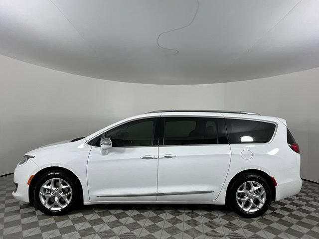 Used 2020 Chrysler Pacifica Limited FWD image 8