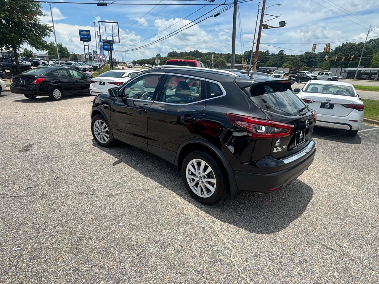 Used 2022 Nissan Rogue Sport SV w/ Technology Package AWD/4WD image 21