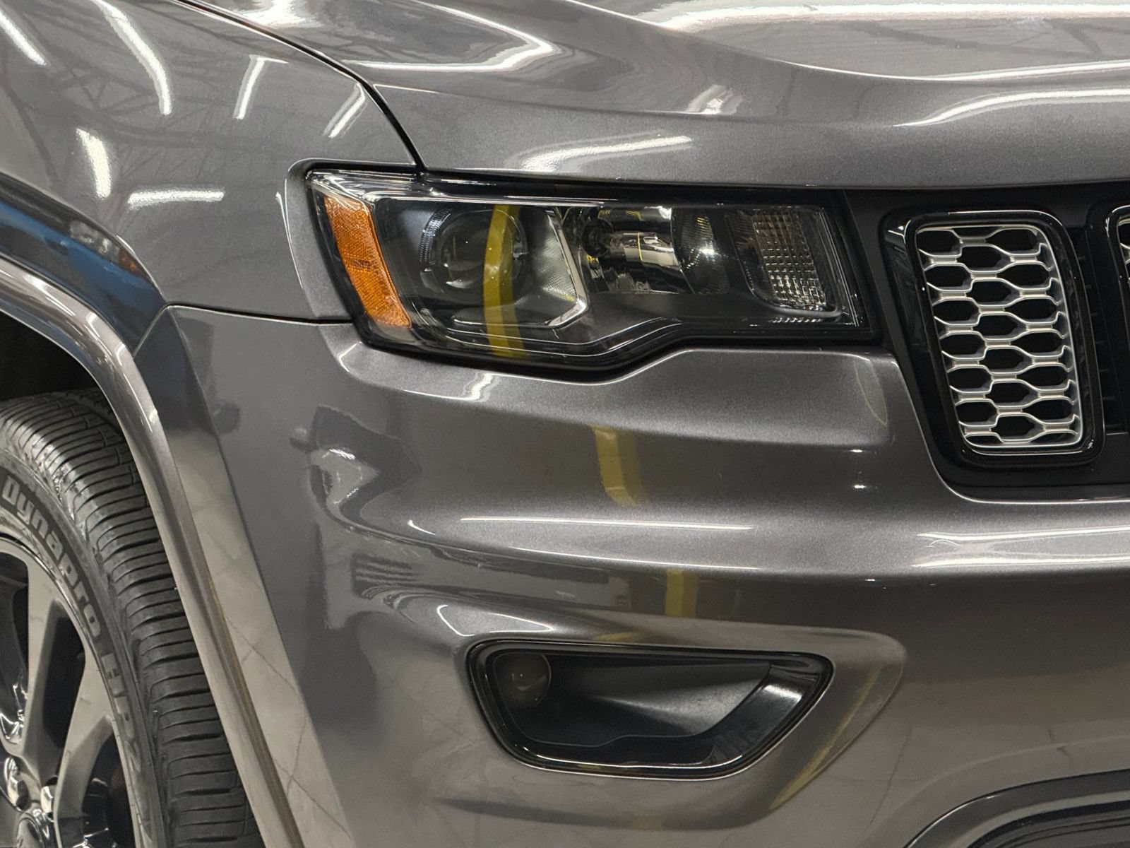 Used 2018 Jeep Grand Cherokee Altitude AWD/4WD image 6