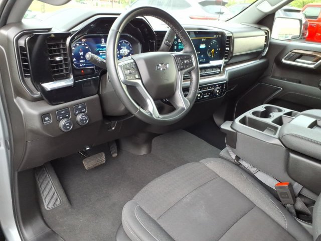 Used 2024 Chevrolet Silverado 1500 RST w/ Protection Package AWD/4WD image 3