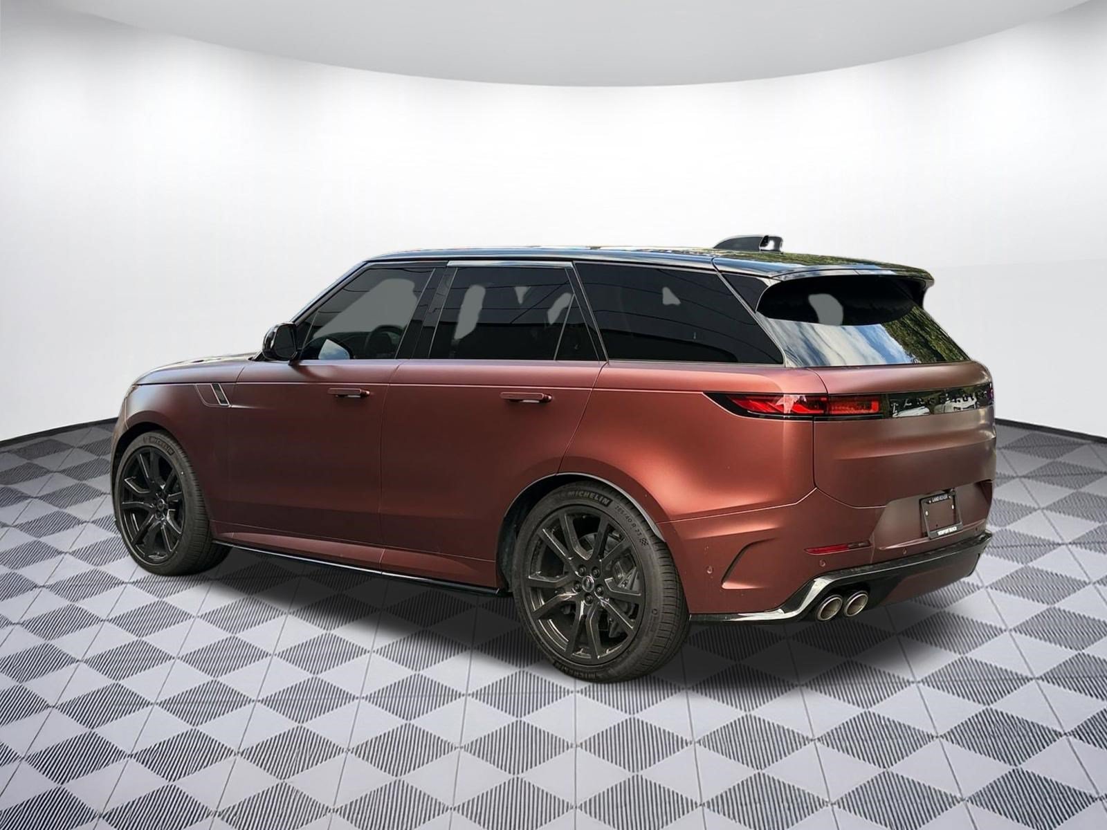 Used 2025 Land Rover Range Rover Sport SV Edition Two AWD/4WD image 3