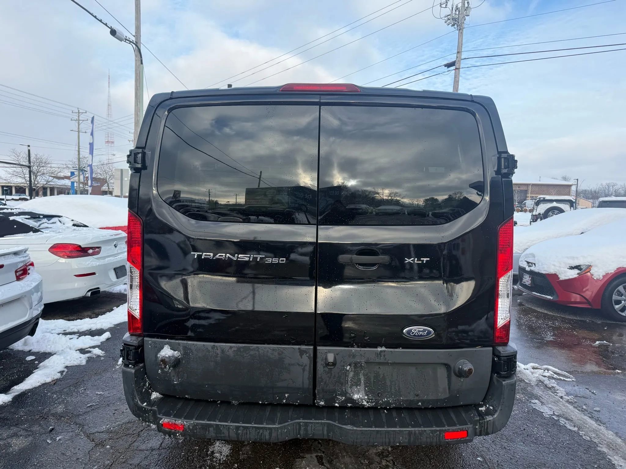 Used 2017 Ford Transit 350 XLT image 5