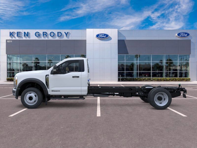 New 2026 Ford F550 2WD Regular Cab Super Duty image 4