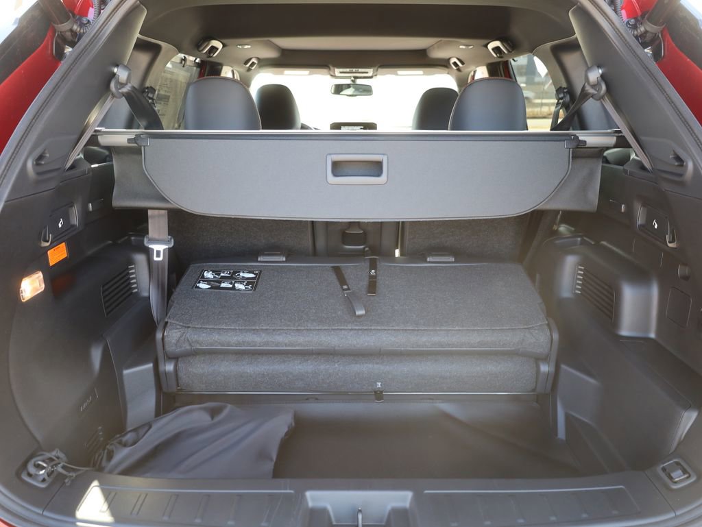 New 2025 Mitsubishi Outlander SEL image 13
