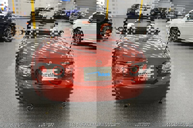 Used 2008 MAZDA MX-5 Miata Grand Touring w/ Premium Pkg image 11