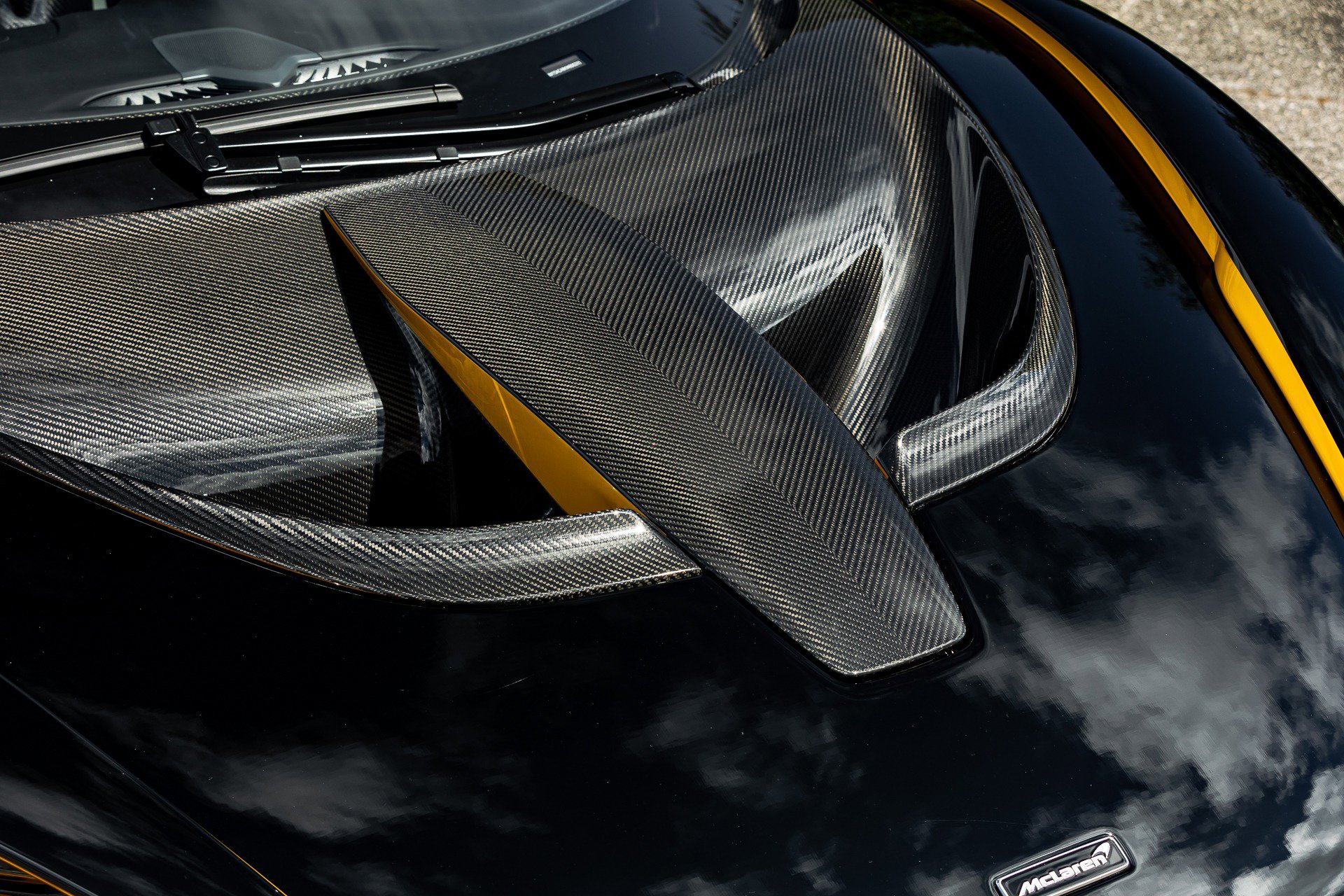 Used 2019 McLaren Senna image 90