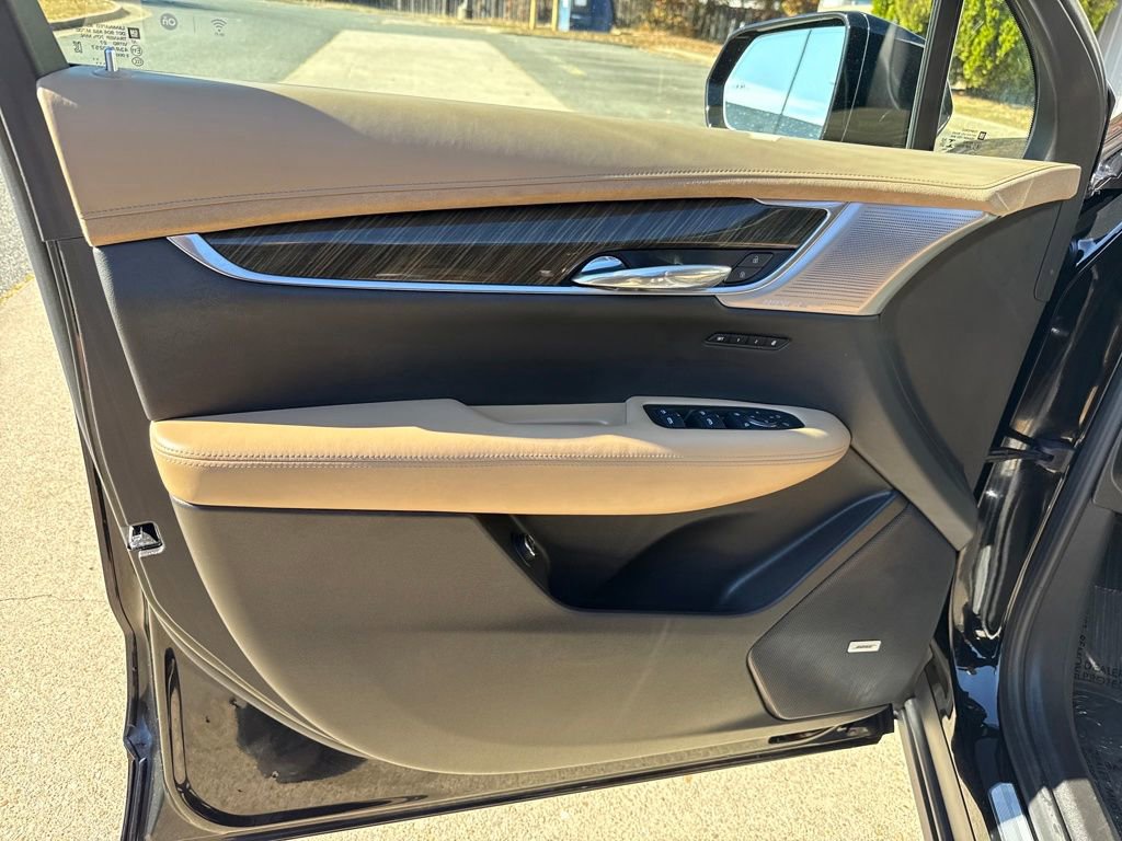 Certified 2023 Cadillac XT6 Sport w/ Platinum Package image 16