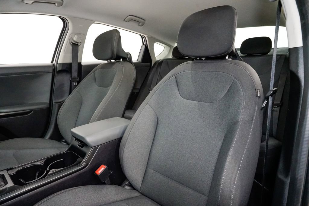 Certified 2025 Kia K4 LXS image 10