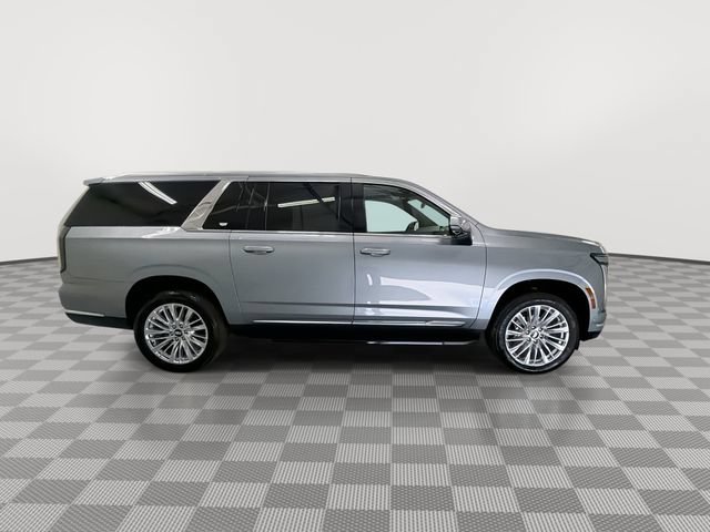 Certified 2025 Cadillac Escalade ESV Premium Luxury AWD/4WD image 12