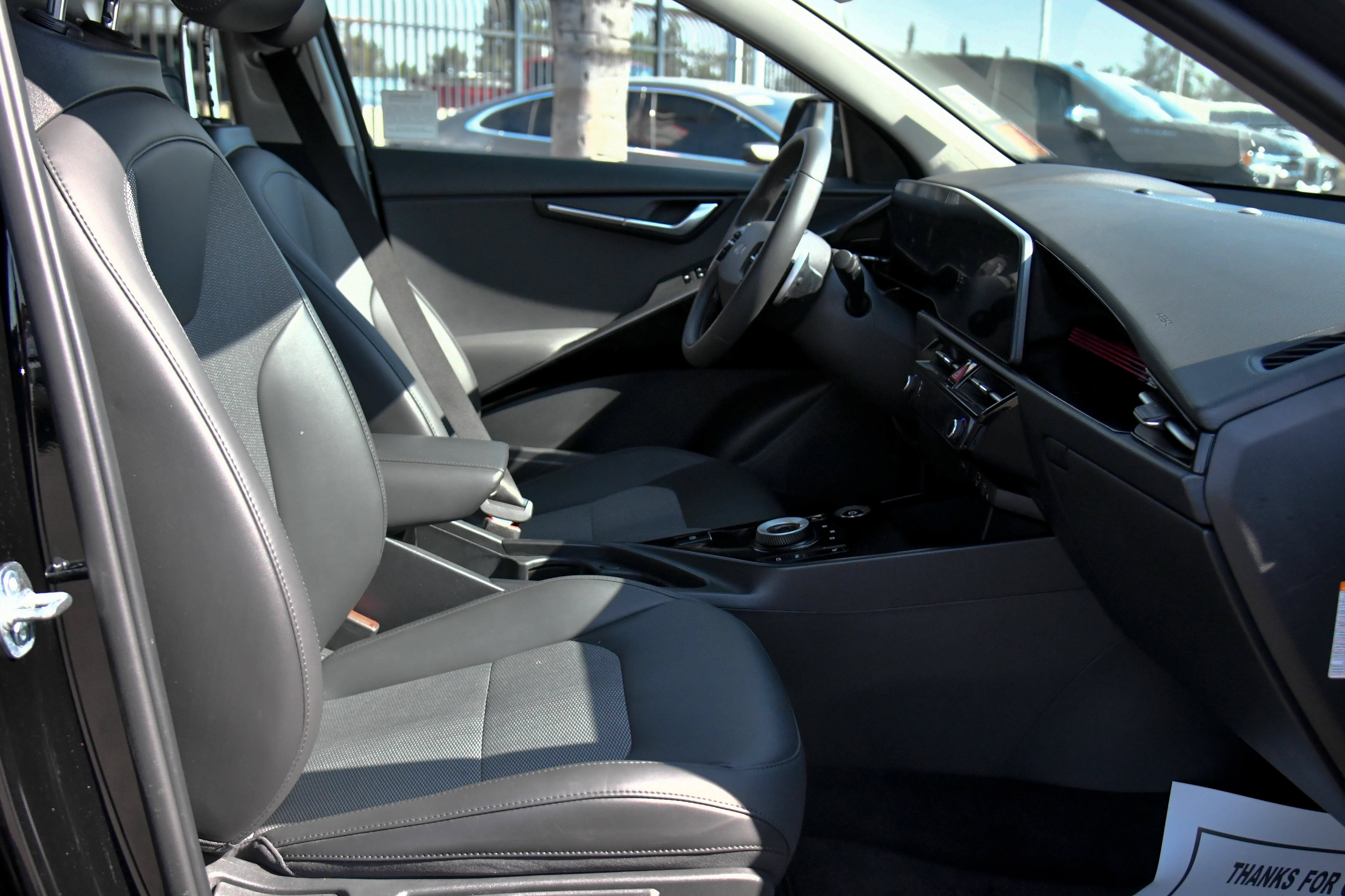 Used 2025 Kia Niro Wind FWD image 47