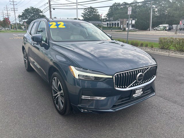 Used 2022 Volvo XC60 B5 Momentum w/ Climate Package AWD/4WD image 6