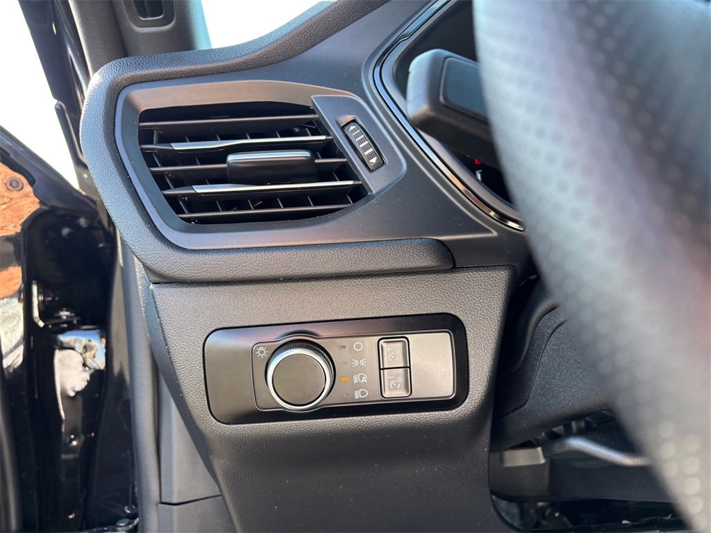 Used 2025 Ford Escape ST-Line image 24
