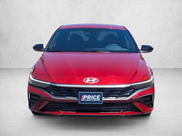Used 2025 Hyundai Elantra Sport FWD image 2