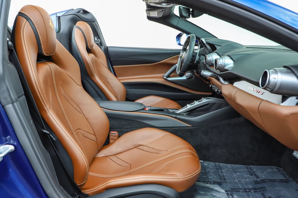 Used 2021 Ferrari 812 GTS RWD image 61