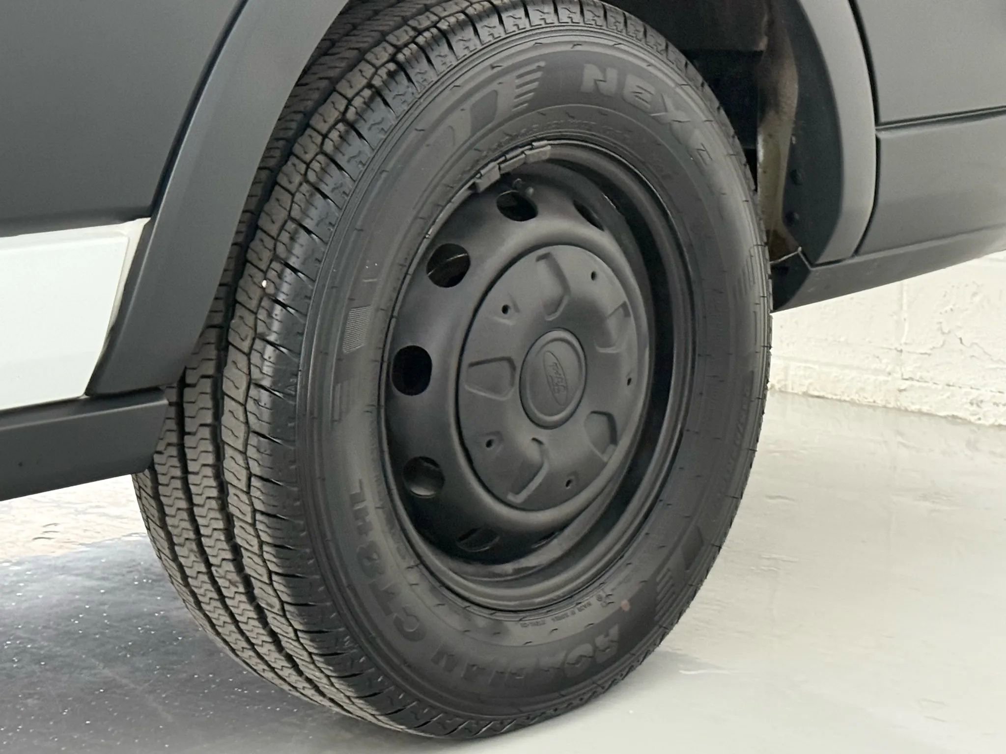 Used 2016 Ford Transit 350 XL image 46