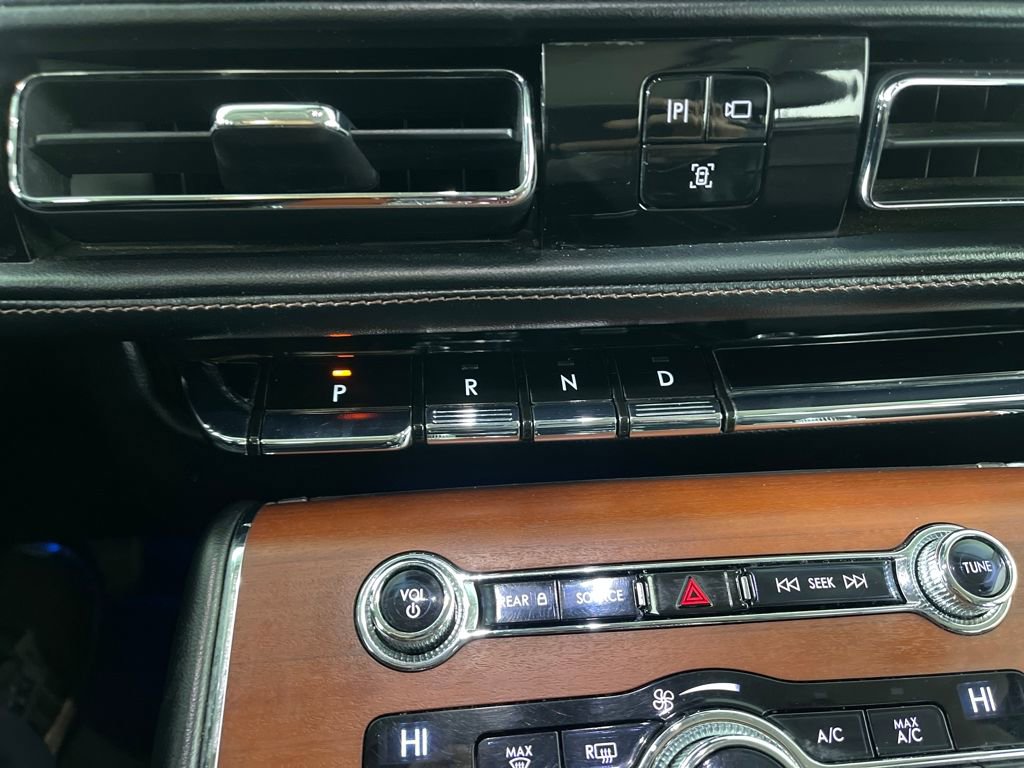 Used 2020 Lincoln Aviator Reserve AWD/4WD image 24