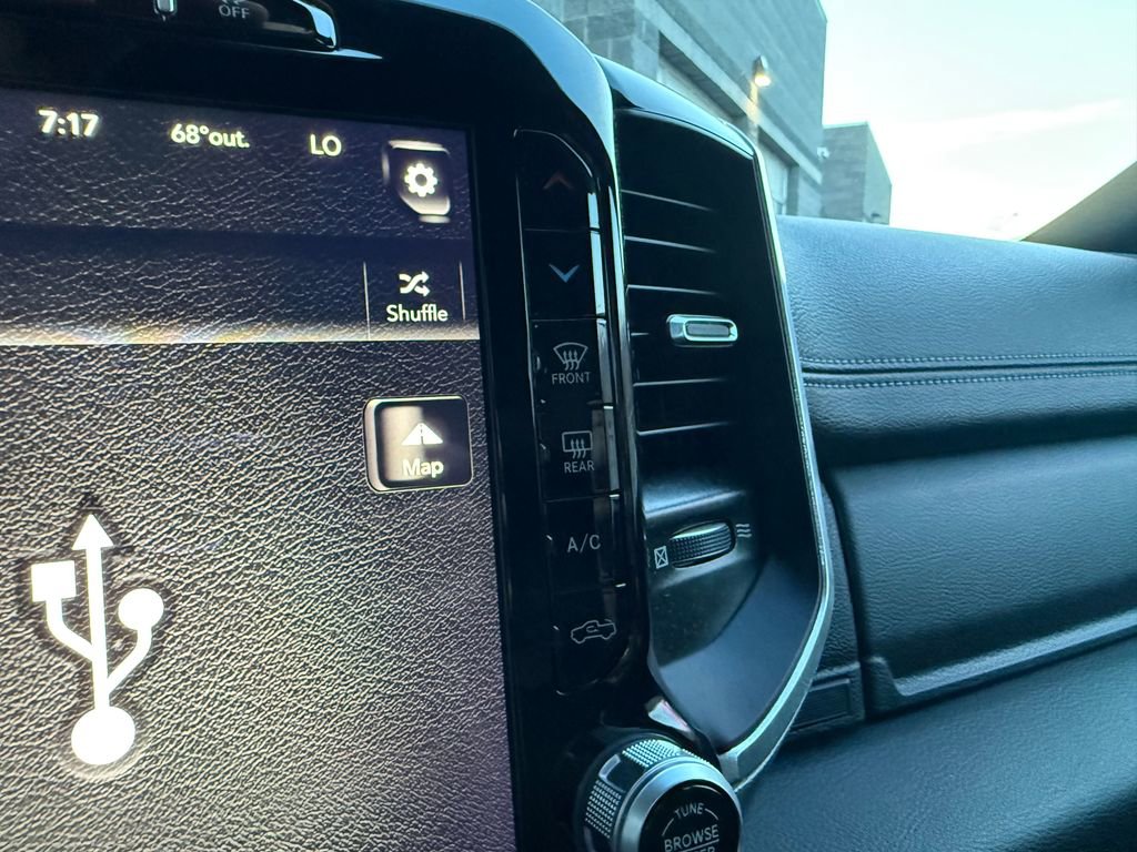 Used 2021 RAM 3500 Laramie image 39