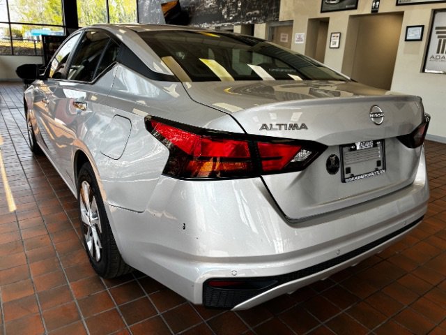 Used 2024 Nissan Altima 2.5 S FWD image 7