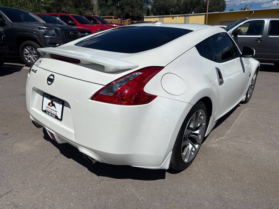 Used 2013 Nissan 370Z Touring RWD image 7