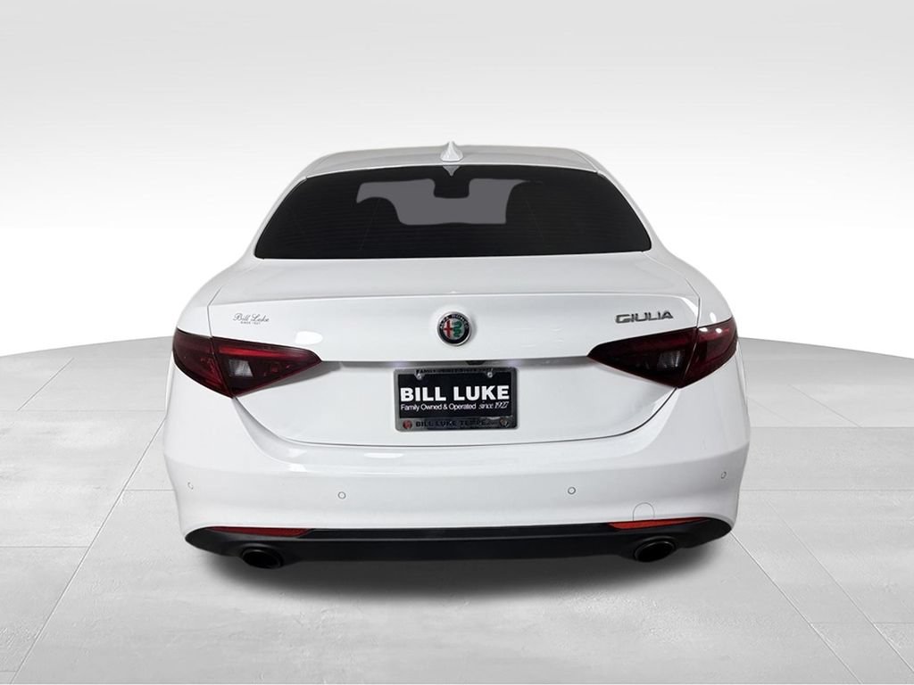 Used 2023 Alfa Romeo Giulia Sprint RWD image 8
