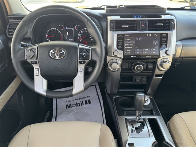 Used 2020 Toyota 4Runner SR5 Premium image 10