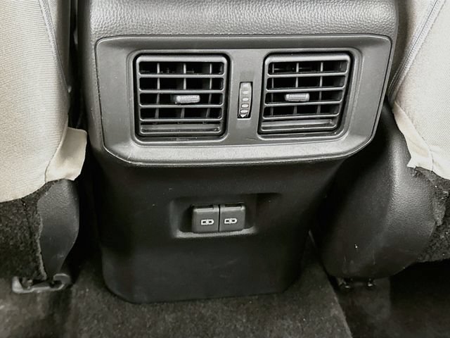 Used 2022 Toyota RAV4 XLE w/ Convenience Package FWD image 12