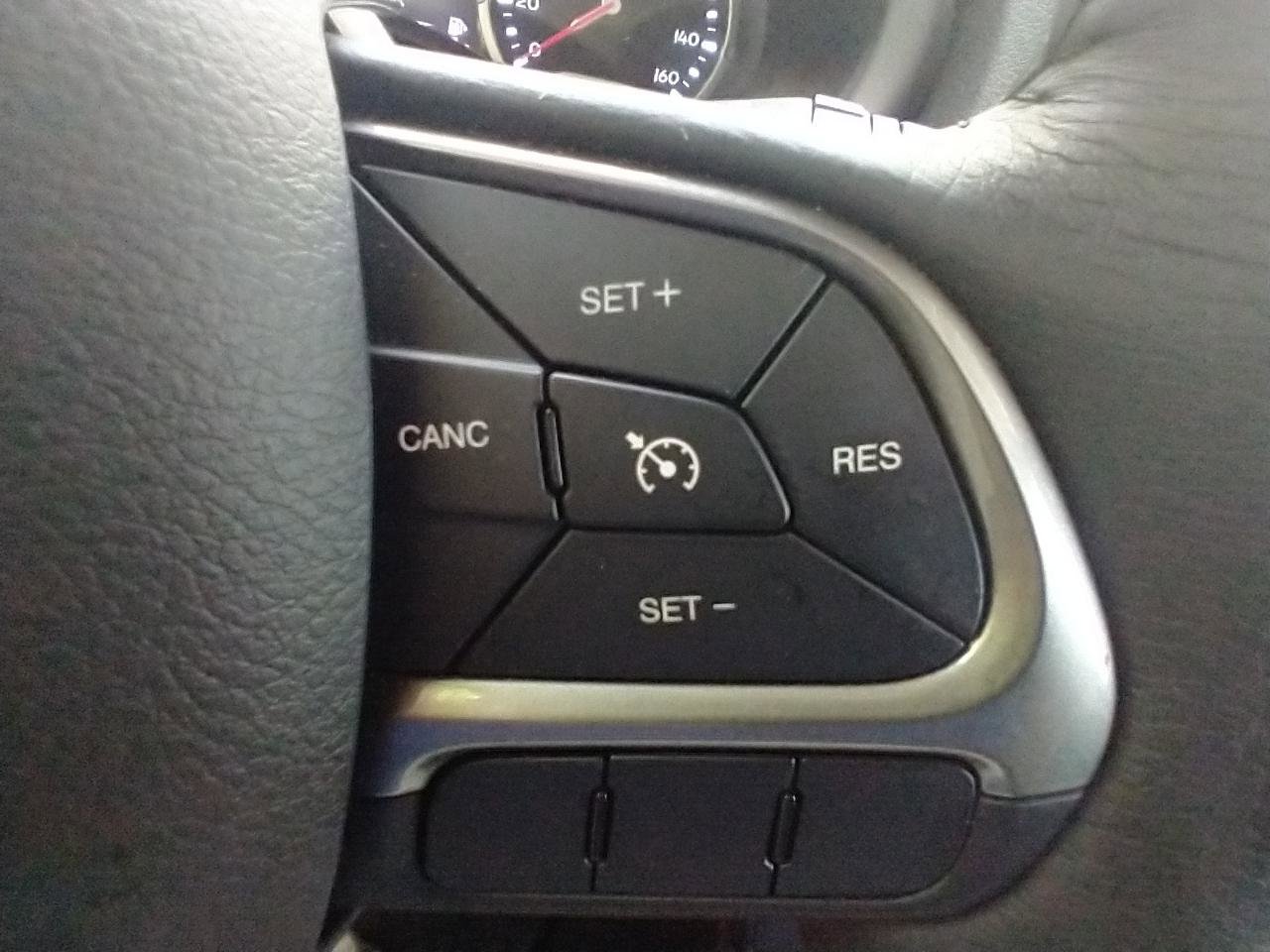 Used 2022 Jeep Renegade Latitude w/ Convenience Group image 26