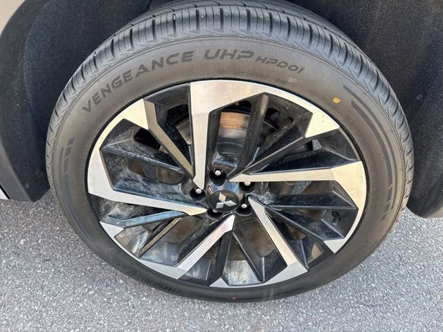 Used 2024 Mitsubishi Outlander SEL image 42