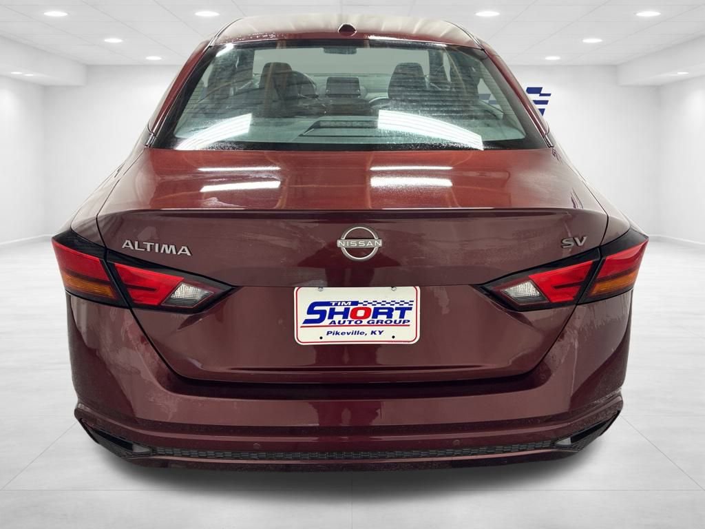 Used 2024 Nissan Altima 2.5 SV image 5