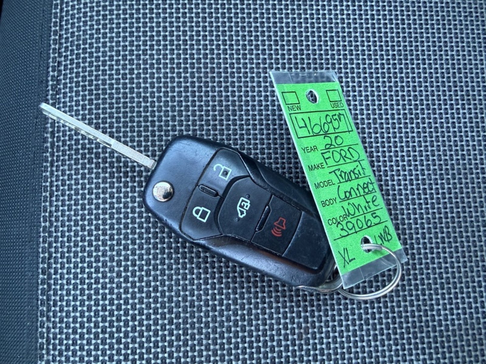 Used 2020 Ford Transit Connect XL image 35