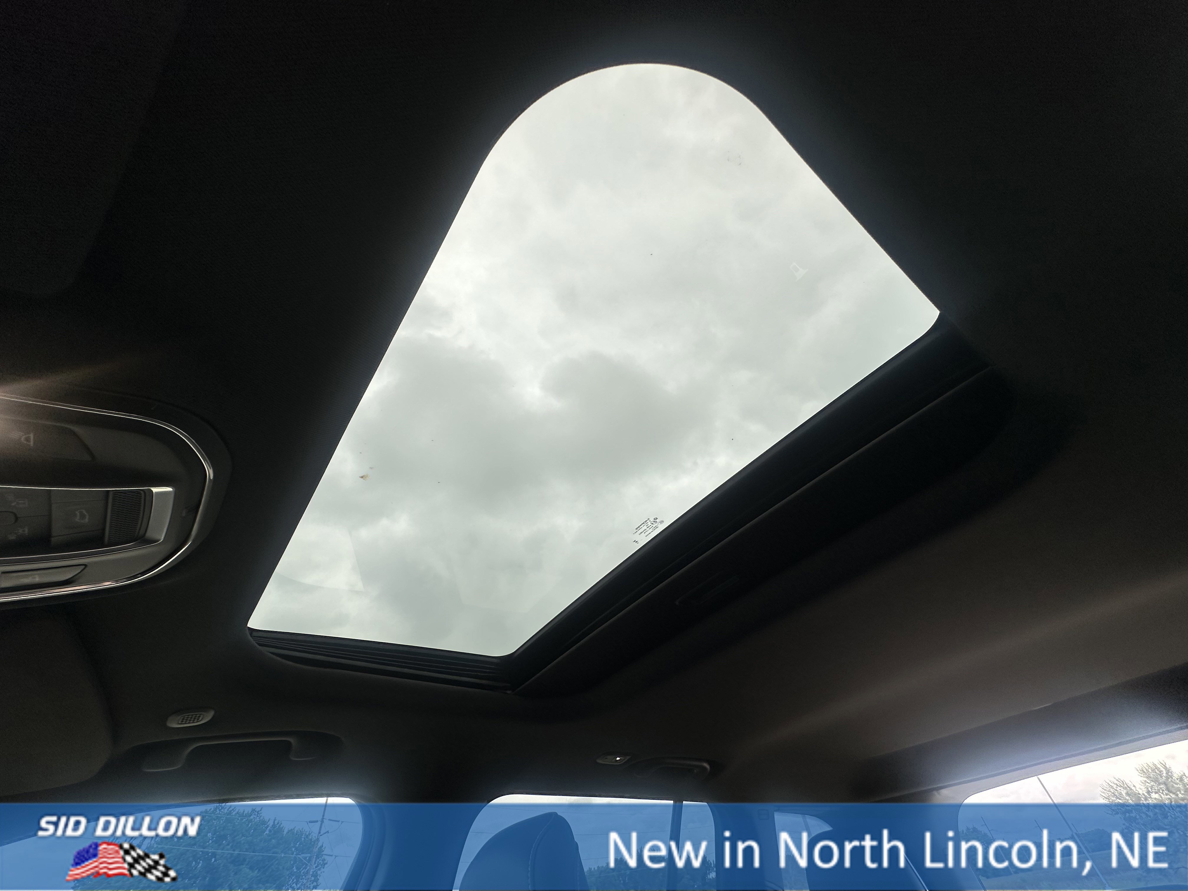 New 2025 Jeep Grand Cherokee Laredo image 15