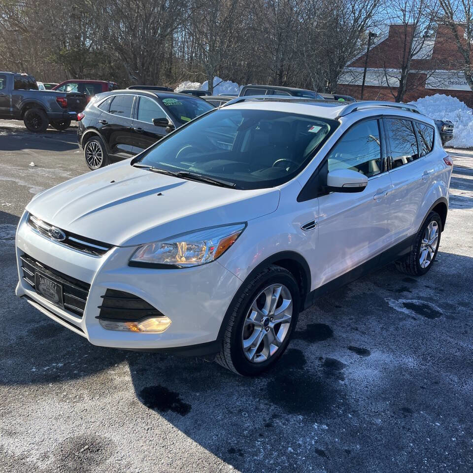 Used 2016 Ford Escape Titanium image 3