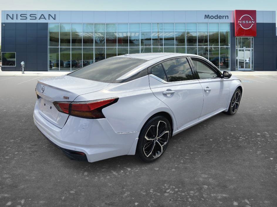 Certified 2024 Nissan Altima 2.5 SR FWD image 5